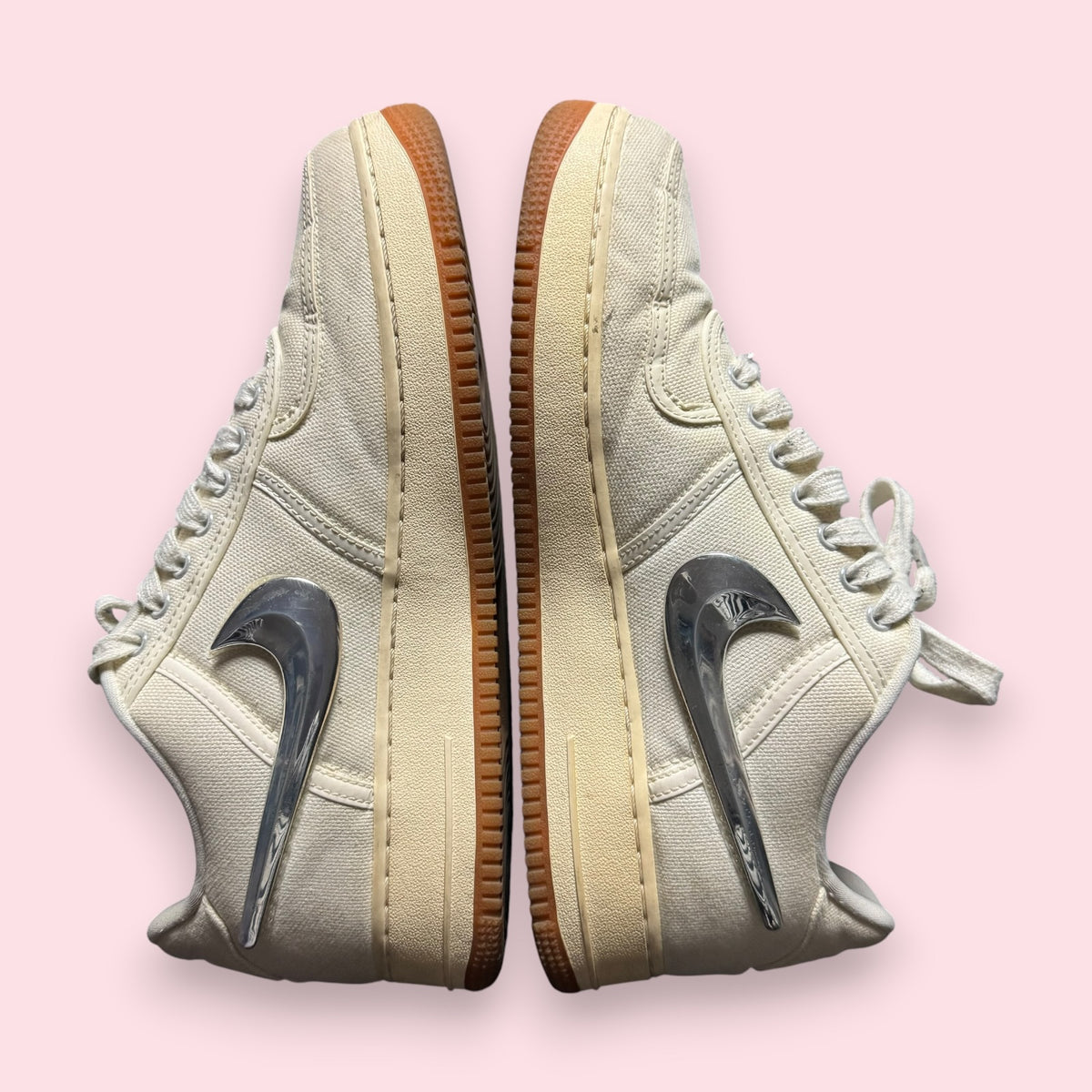 Air Force 1 Low Travis Sail - 43