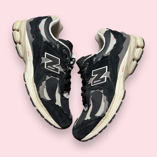 New Balance 2002R Protection Pack Black - 45.5