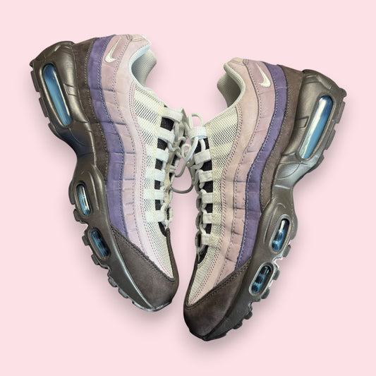 Air Max 95 Unearthed - 44