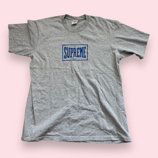 Supreme TEE Warm Up Grey - L