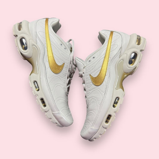 Air Max Plus Tn Tiempo White Gold - 43