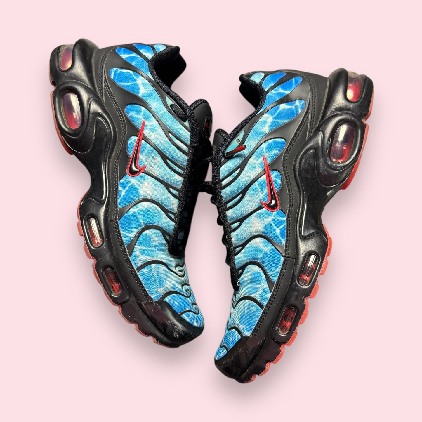 Air Max Plus Tn Shark Attack - 42