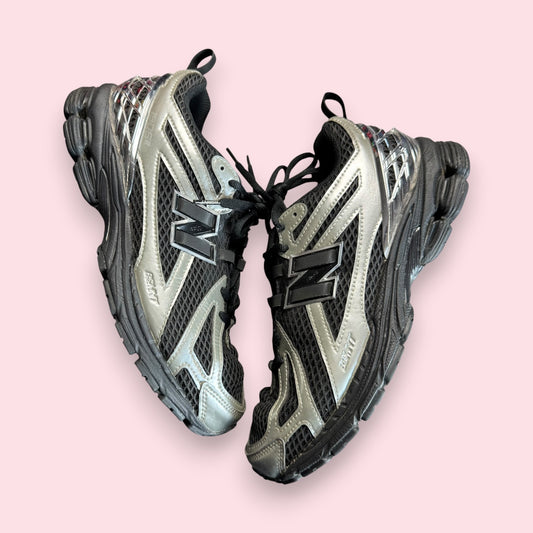 New Balance 1906R The Basement Night Chrome - 43
