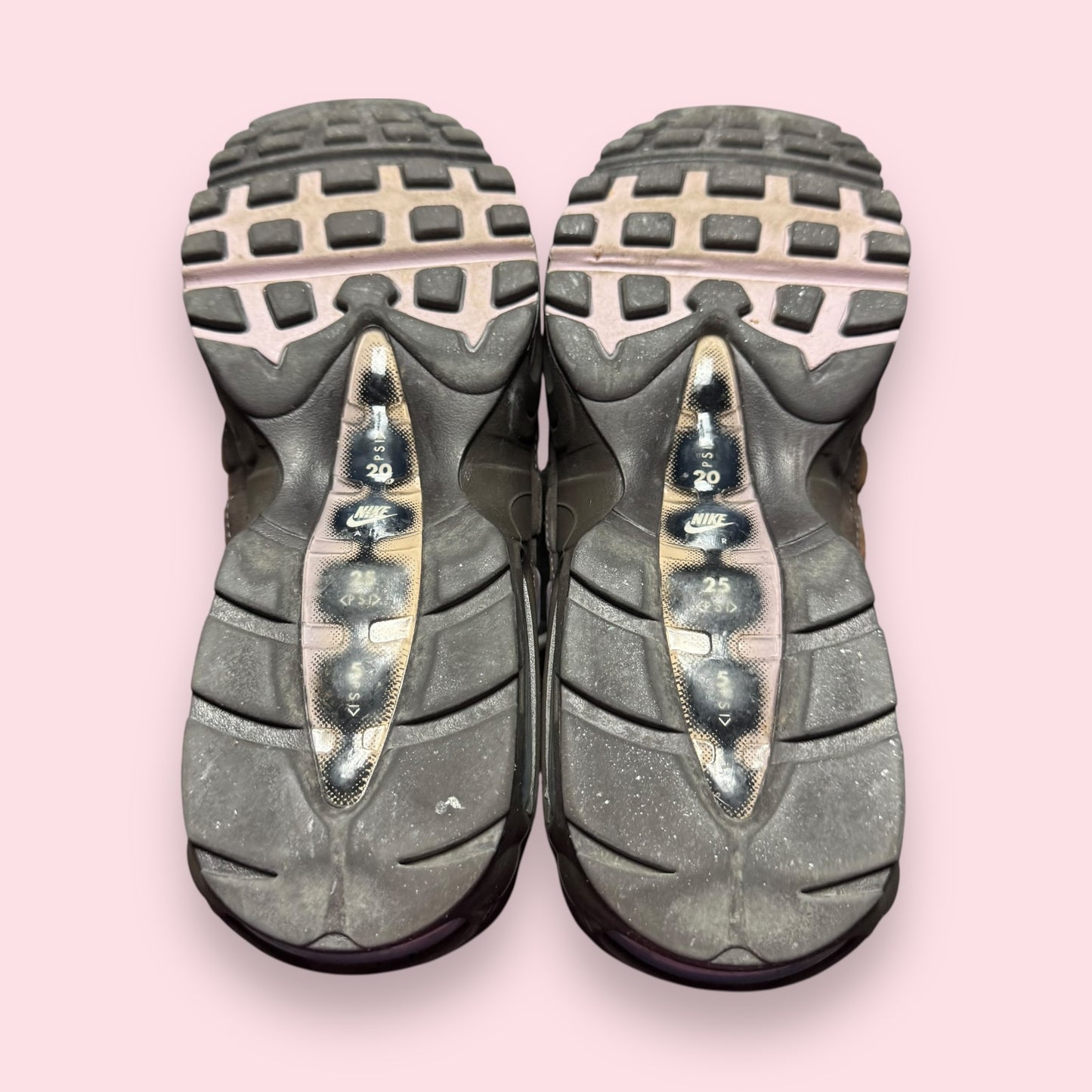 Air Max 95 Unearthed - 43