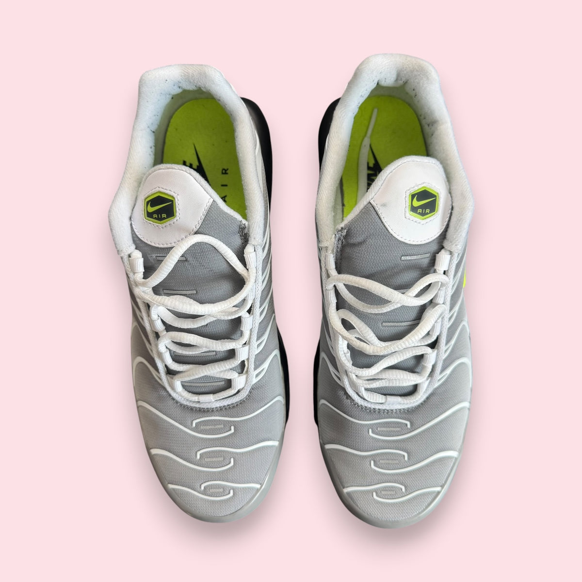 Air Max Plus Tn Neon - 44
