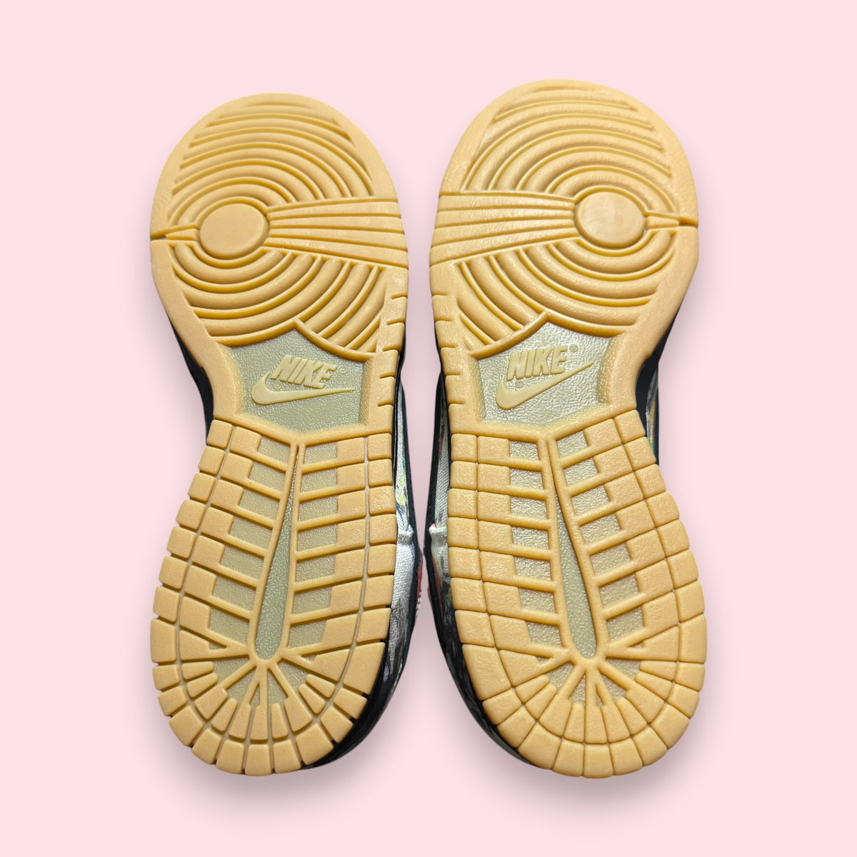 Dunk Low SB Supreme Rammellzee - 44