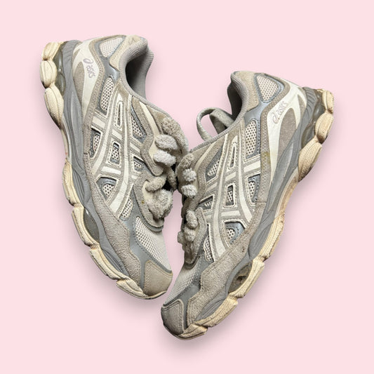Asics NYC 🎁 41.5