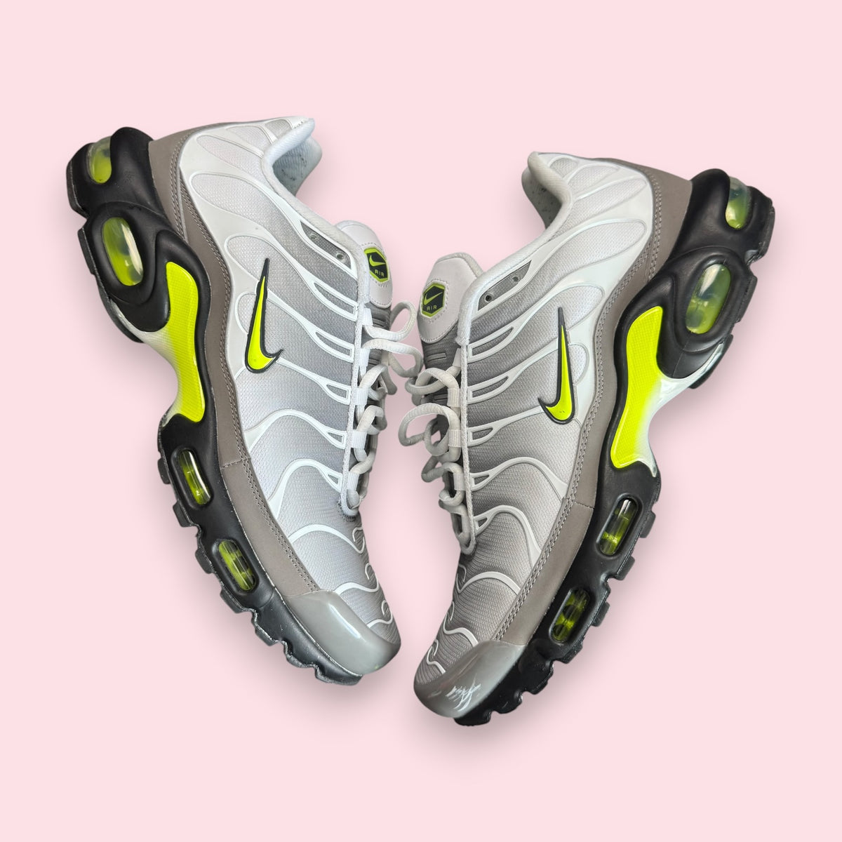 Air Max Plus Tn Neon - 44