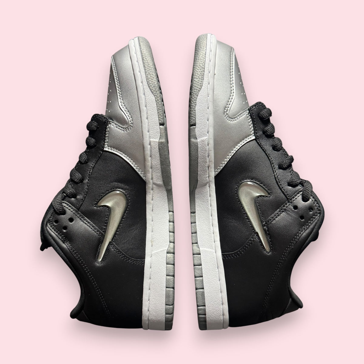 Dunk Low SB Supreme Silver - 44