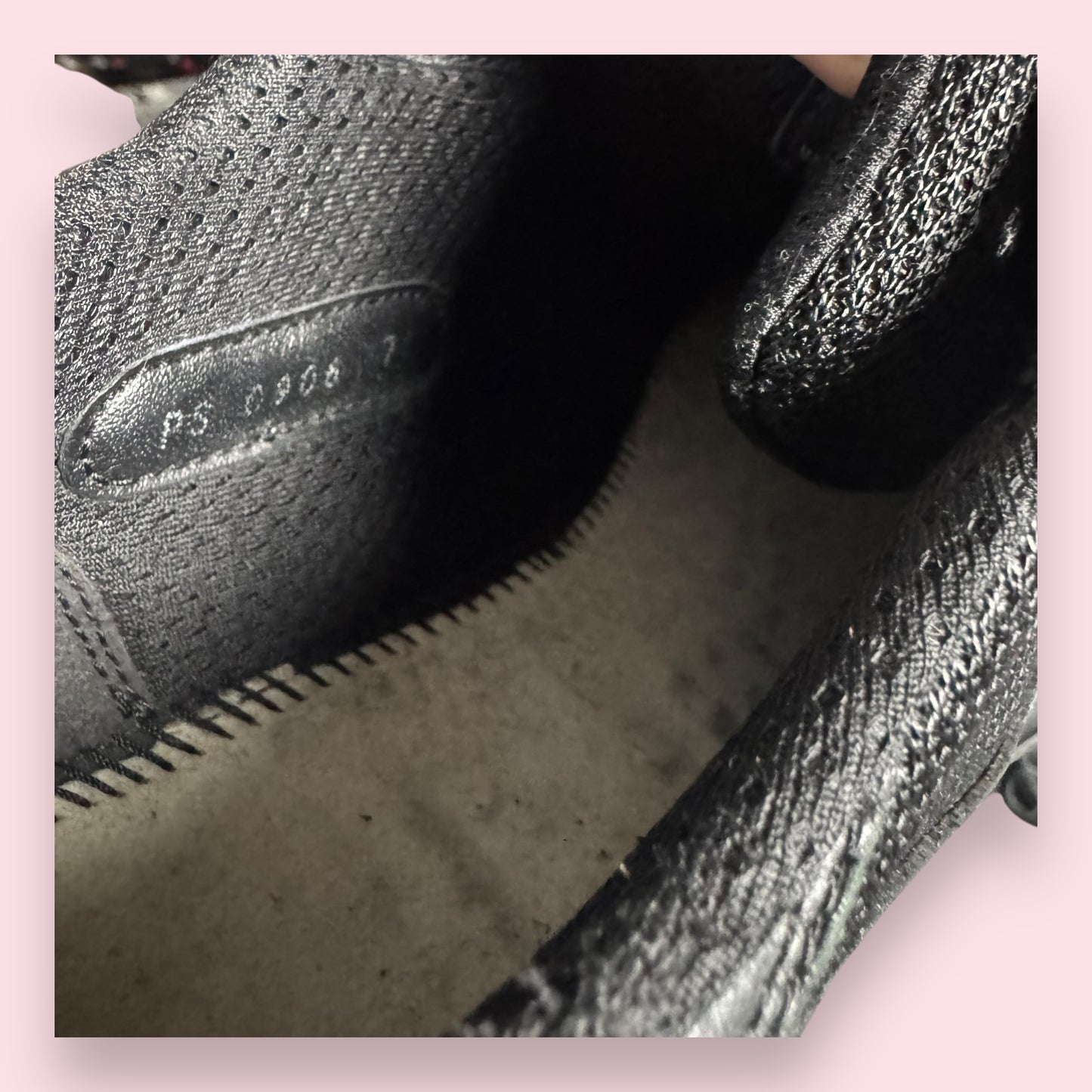 Prada Cup Black - 42